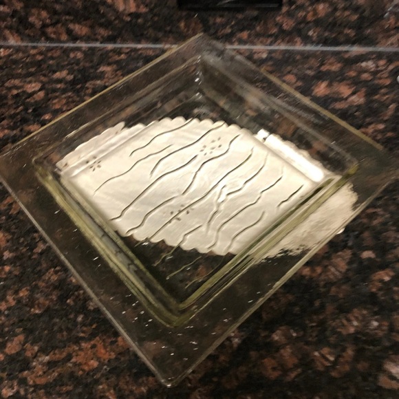 Beautiful Recycled Glass Bowl Dish for Serving or Trinkets - Picture 1 of 6